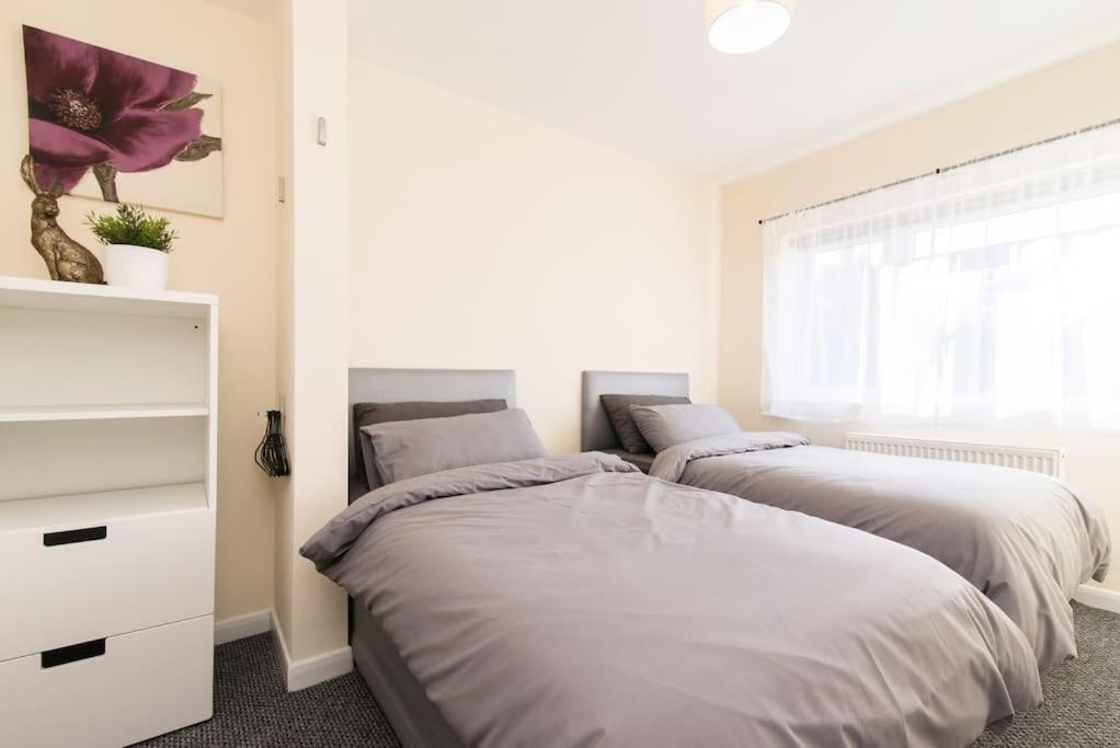 נוטינגהאם City Home From Home - Peaceful, Cosy & Modern 2Bed House מראה חיצוני תמונה