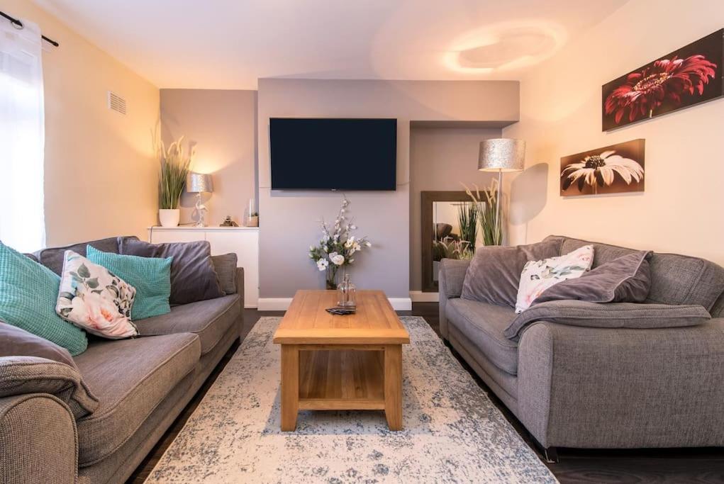 נוטינגהאם City Home From Home - Peaceful, Cosy & Modern 2Bed House מראה חיצוני תמונה