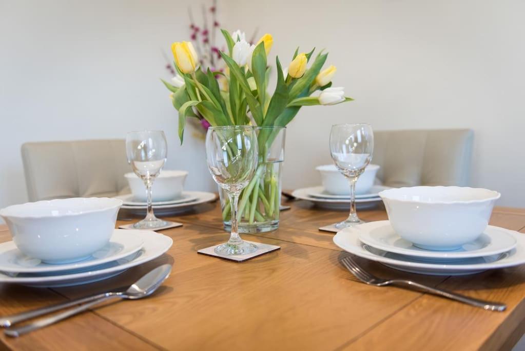 נוטינגהאם City Home From Home - Peaceful, Cosy & Modern 2Bed House מראה חיצוני תמונה