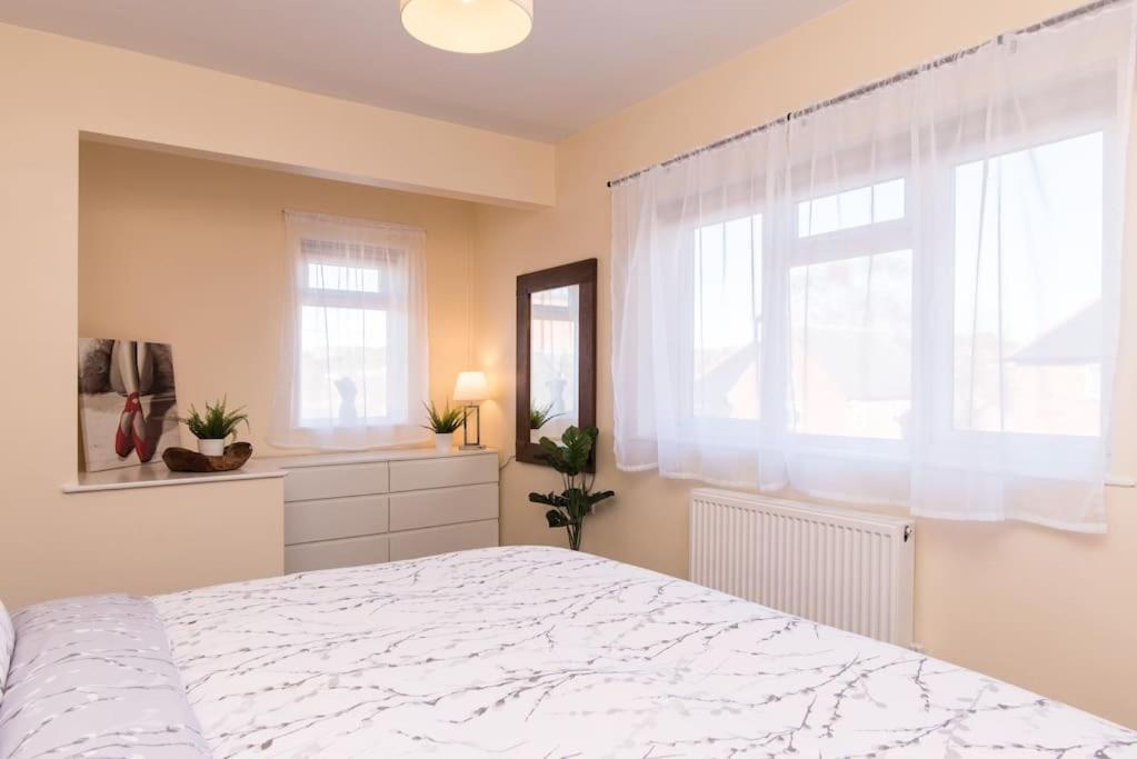 נוטינגהאם City Home From Home - Peaceful, Cosy & Modern 2Bed House מראה חיצוני תמונה