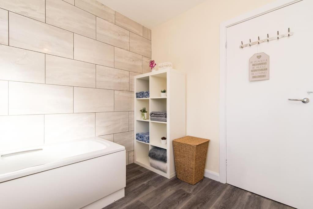 נוטינגהאם City Home From Home - Peaceful, Cosy & Modern 2Bed House מראה חיצוני תמונה